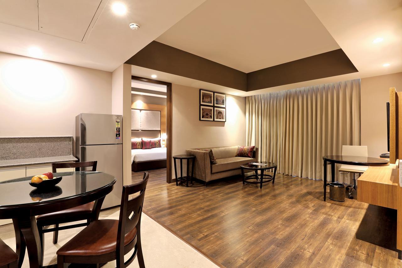 Lemon Tree Hotel, Sector 68, Sohna Road, Gurugram 4* Gurgaon